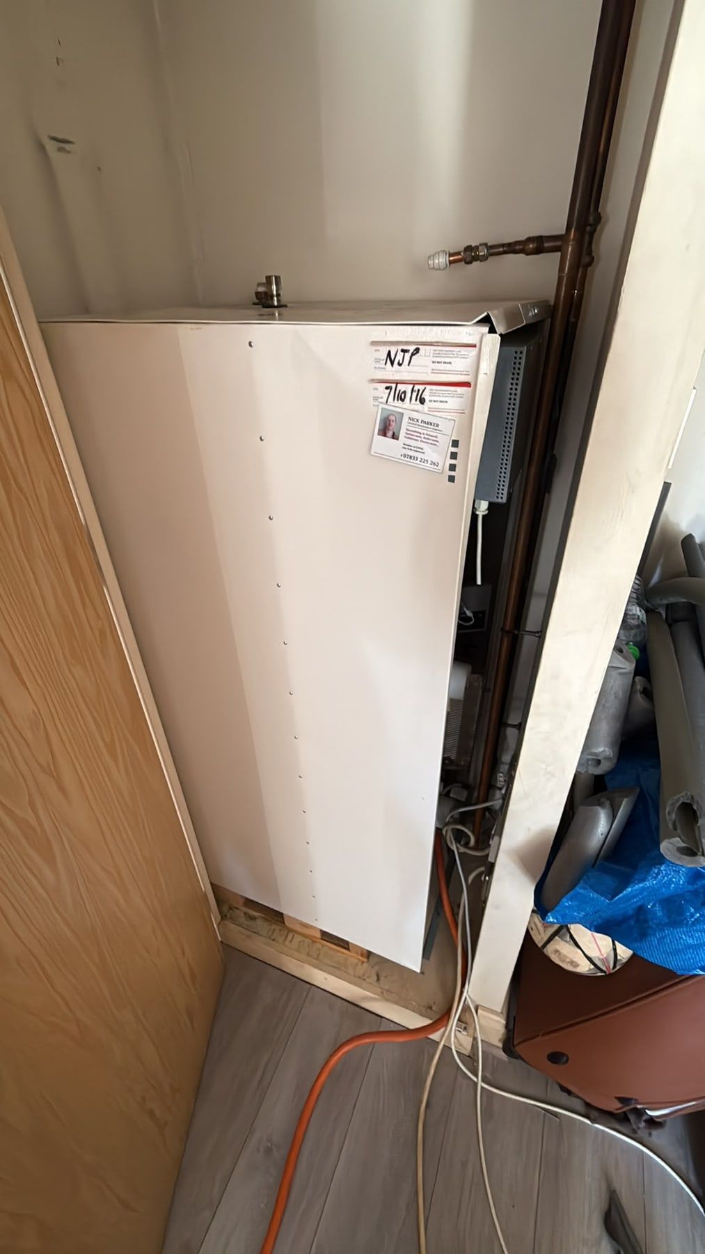 Cylinder cupboard before the work, old unit removed